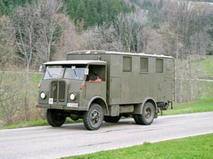 Saurer 2CM